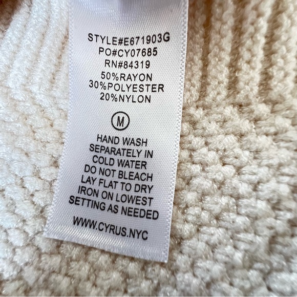 Cyrus Cream Cable Knit High Neck Pullover Nordic Sweater SZ M - Picture 8 of 13